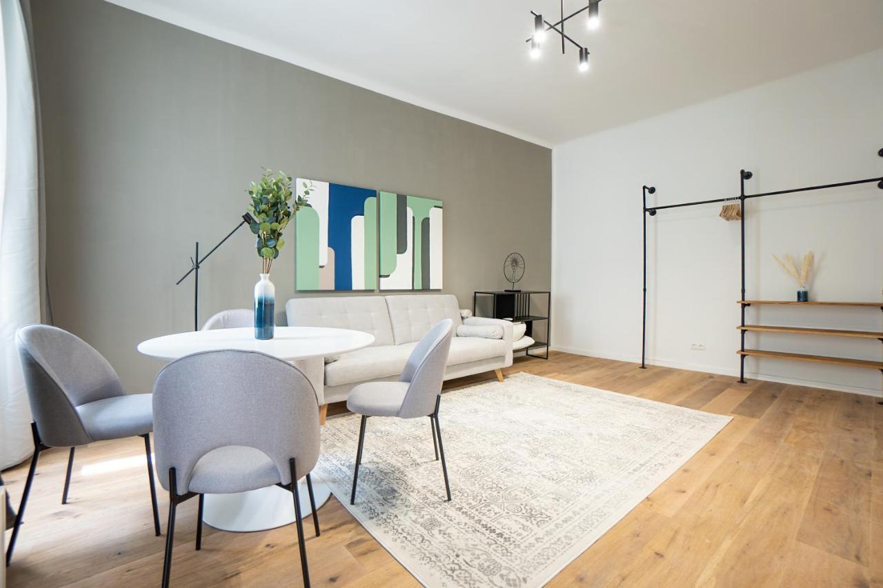 Apartament Bright & Airy Apartment With Balcony Near City Center Viena
